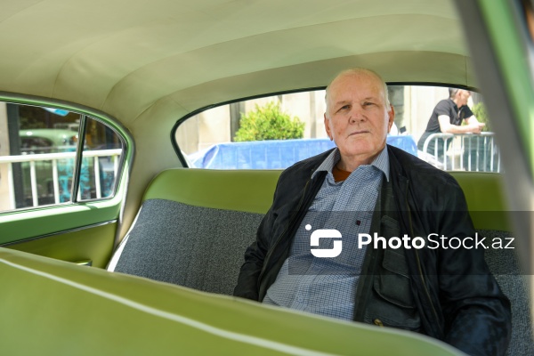 "Sürətin evolyusiyası" layihəsi çərçivəsində keçirilən klassik avtomobillərin sərgisi