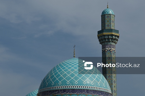 Şüvəlan qəsəbəsində yerləşən "Mir Mövsüm Ağa" ziyarətgah kompleksi