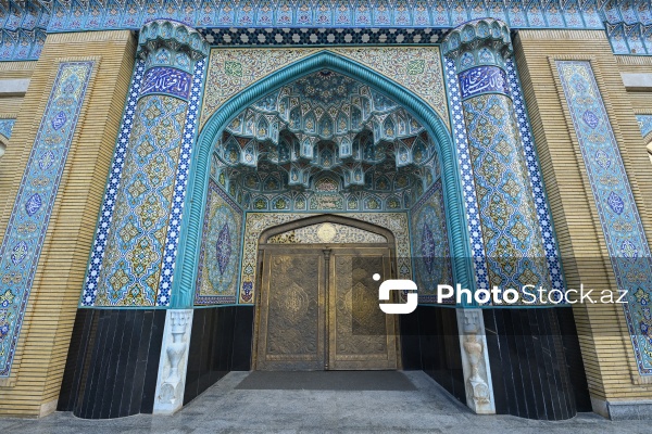 Şüvəlan qəsəbəsində yerləşən "Mir Mövsüm Ağa" ziyarətgah kompleksi