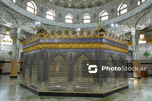 Şüvəlan qəsəbəsində yerləşən "Mir Mövsüm Ağa" ziyarətgah kompleksi