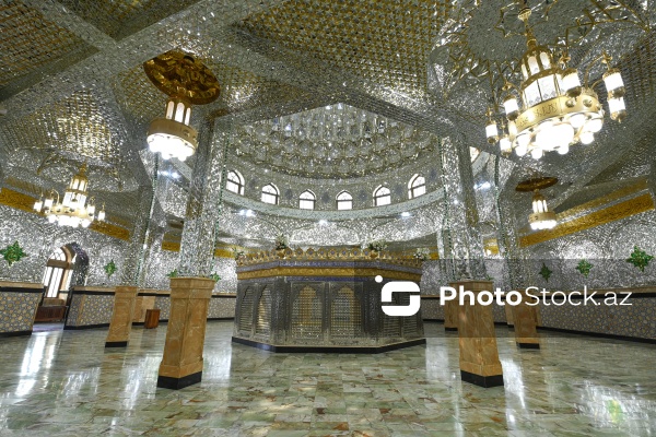 Şüvəlan qəsəbəsində yerləşən "Mir Mövsüm Ağa" ziyarətgah kompleksi