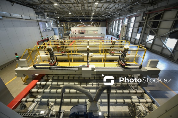 Azərbaycanda vərəqə şüşə istehsal edən ilk zavod