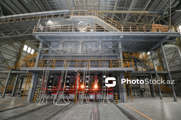 Azərbaycanda vərəqə şüşə istehsal edən ilk zavod