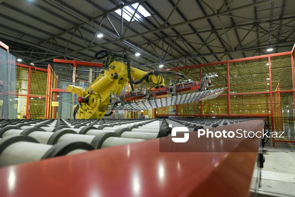 Azərbaycanda vərəqə şüşə istehsal edən ilk zavod