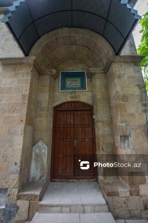 Sündü kəndində yerləşən qədim məscid