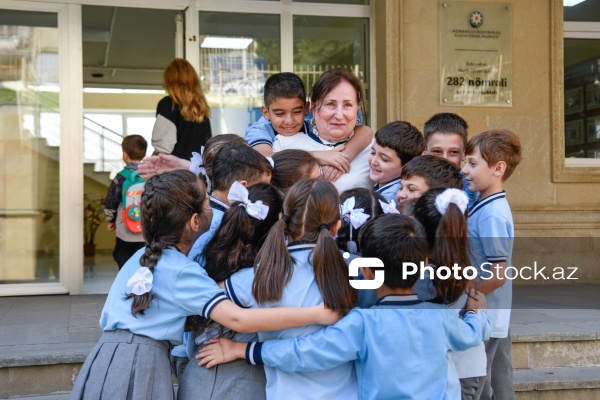 Suraxanı rayonu, Yeni Günəşli qəsəbəsi, 282 nömrəli tam orta məktəb