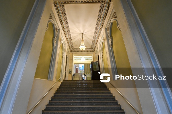 Bir zamanlar Tağıyevin Qızlar məktəbinin yerləşdiyi Əlyazmalar İnstitutu