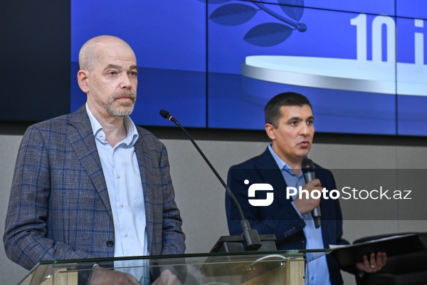 “Tam orta təhsil səviyyəsində xarici dil fənləri üzrə qiymətləndirmə: yeni yanaşmalar və perspektivlər” mövzusunda keçirilən tədbir