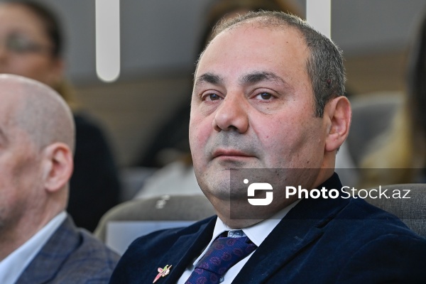 Ülfət İbrahim - “Tam orta təhsil səviyyəsində xarici dil fənləri üzrə qiymətləndirmə: yeni yanaşmalar və perspektivlər” mövzusunda tədbirdə