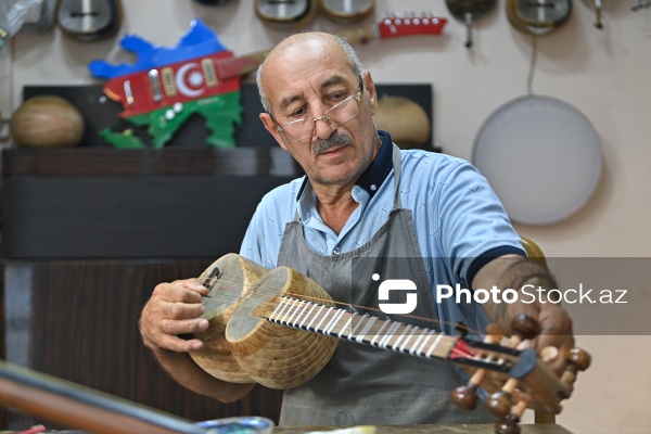 Milli musiqi alətləri ustası Musa Yaqubov