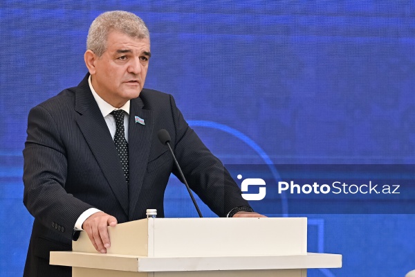 "Tarixi-dini abidələrin qorunması: çağırışlar və perspektivlər" mövzusunda keçirilən konfrans