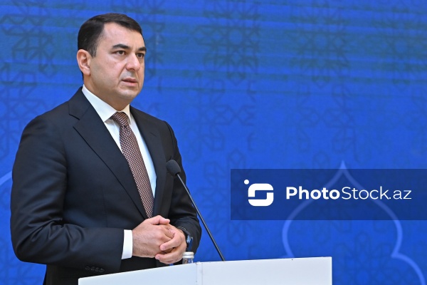 "Tarixi-dini abidələrin qorunması: çağırışlar və perspektivlər" mövzusunda keçirilən konfrans