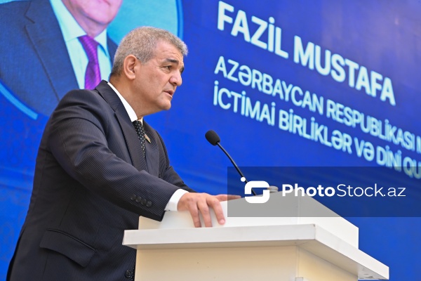 "Tarixi-dini abidələrin qorunması: çağırışlar və perspektivlər" mövzusunda keçirilən konfrans