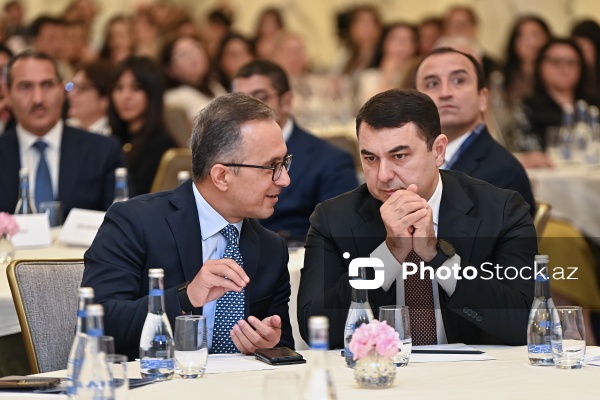 "Tarixi-dini abidələrin qorunması: çağırışlar və perspektivlər" mövzusunda keçirilən konfrans