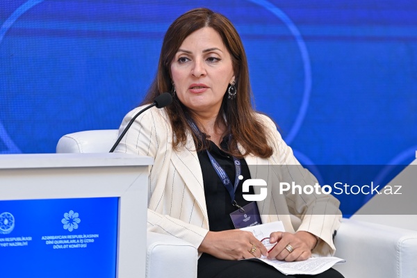 Səbinə Hacıyeva - "Tarixi-dini abidələrin qorunması: çağırışlar və perspektivlər" mövzusunda keçirilən konfransda