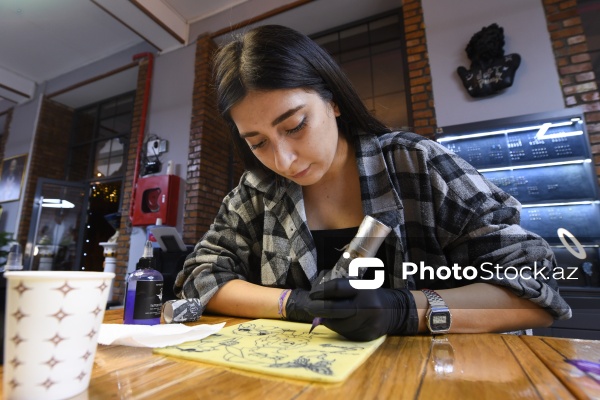 Estetik ifadə vasitəsi olan tatu və pirsinq prosedurları