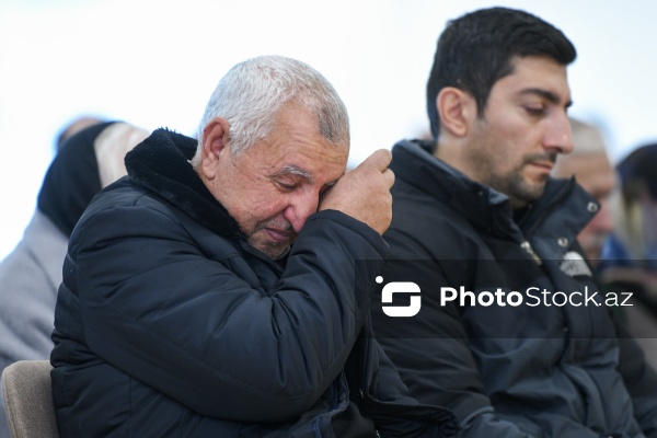 Təyyarə qəzasında həlak olan ekipaj üzvləri ilə keçirilən vida mərasimi