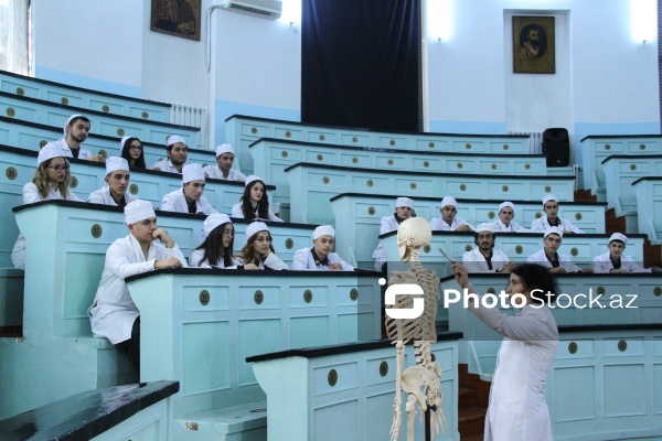 Bir əsrə yaxın yaşı olan Azərbaycan Tibb Universiteti