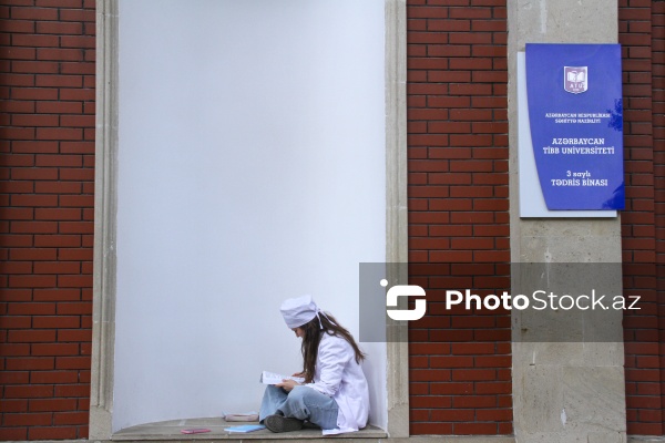 Bir əsrə yaxın yaşı olan Azərbaycan Tibb Universiteti