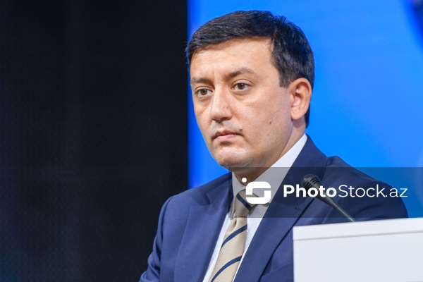 Bobur Bekmurodov -  Özbəkistan Ali Məclisinin Qanunvericilik Palatasının deputatı