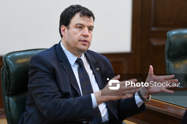 Türkiyə Politik və Strateji Araşdırmalar Vəqfinin İdarə Heyətinin sədri Sinan Demirtürk