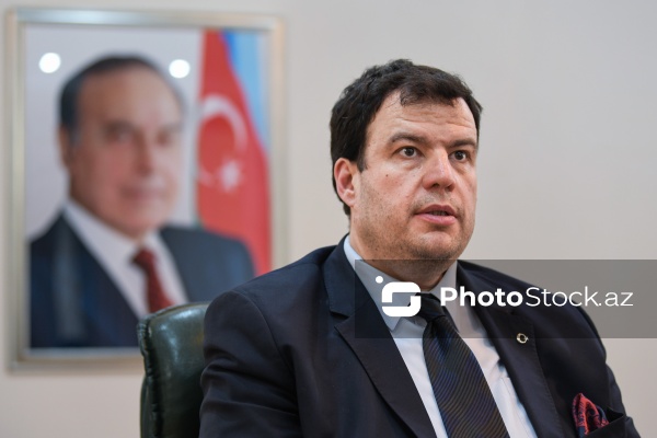 Türkiyə Politik və Strateji Araşdırmalar Vəqfinin İdarə Heyətinin sədri Sinan Demirtürk