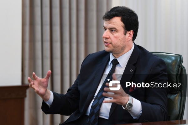 Türkiyə Politik və Strateji Araşdırmalar Vəqfinin İdarə Heyətinin sədri Sinan Demirtürk