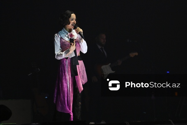Türkiyəli müğənni Zeynəb Bastıkın Bakı Konqres Mərkəzindəki konserti