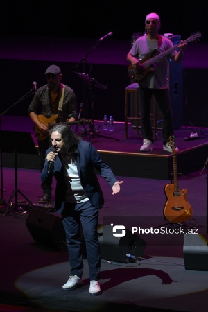 Türkiyənin məşhur müğənnisi Çelikin Bakıda baş tutan konserti