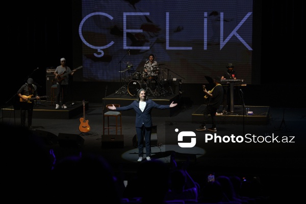 Türkiyənin məşhur müğənnisi Çelikin Bakıda baş tutan konserti