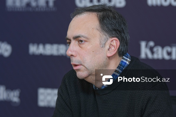 Türkiyənin Qalatasaray Universitetinin professoru Tolqa Bilener