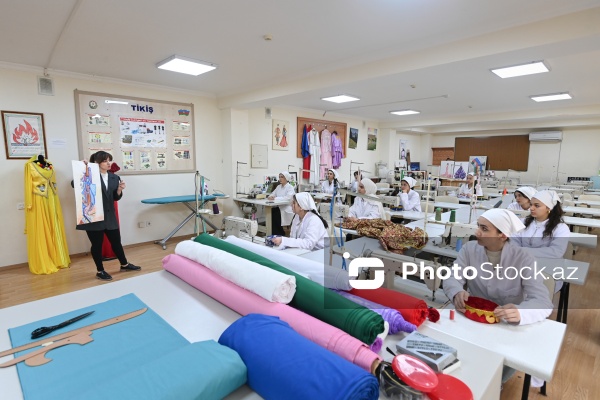 Turizm və Sosial Xidmətlər üzrə Bakı Dövlət Peşə Təhsil Mərkəzinin moda dizaynı ixtisası