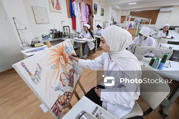 Turizm və Sosial Xidmətlər üzrə Bakı Dövlət Peşə Təhsil Mərkəzinin moda dizaynı ixtisası