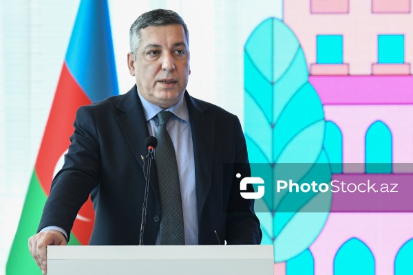 Kənan Quluzadə - WUF13 tədbirinə hazırlıq işlərinə dair brifinqdə