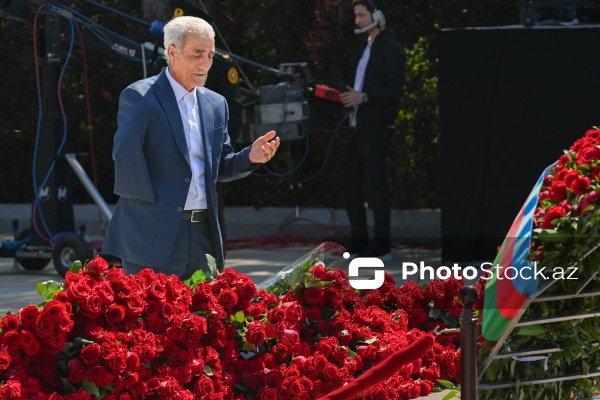 Ümummilli Lider Heydər Əliyevin xatirəsi anılır