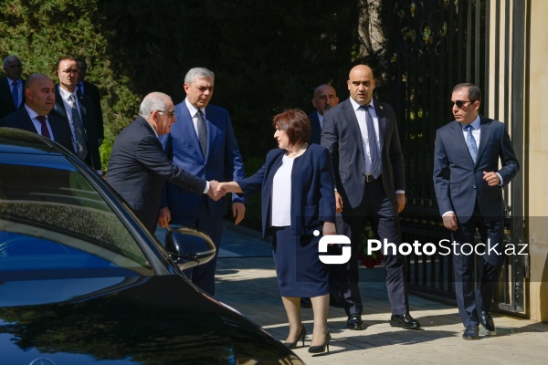 Ümummilli Lider Heydər Əliyevin xatirəsi anılır