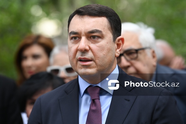 Fəxri Xiyabanda Üzeyir Hacıbəylinin 140 illiyinə həsr olunmuş anım mərasimi