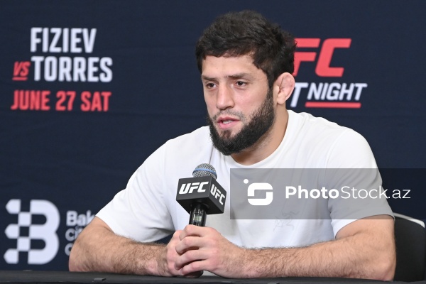 İkram Əlisgərov - UFC iştirakçılarının Bakıda baş tutan mətbuat konfransında
