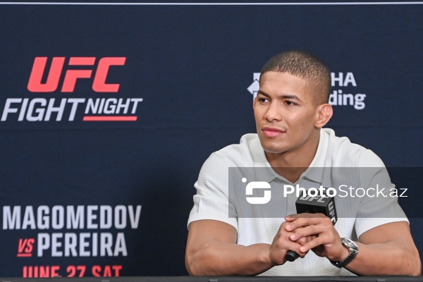 UFC iştirakçılarının Bakıda baş tutan mətbuat konfransı