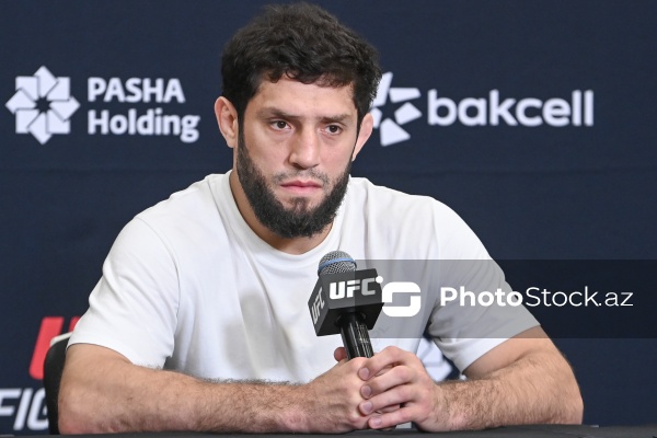 İkram Əlisgərov - UFC iştirakçılarının Bakıda baş tutan mətbuat konfransında