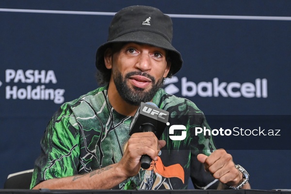 UFC iştirakçılarının Bakıda baş tutan mətbuat konfransı
