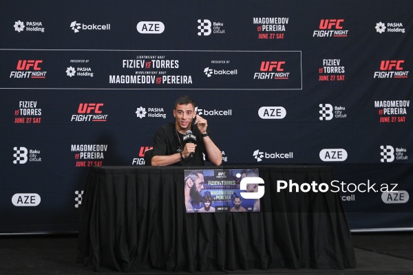 UFC iştirakçılarının Bakıda baş tutan mətbuat konfransı
