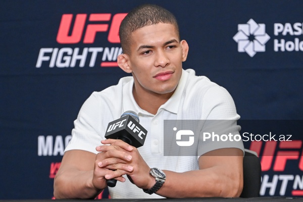 UFC iştirakçılarının Bakıda baş tutan mətbuat konfransı