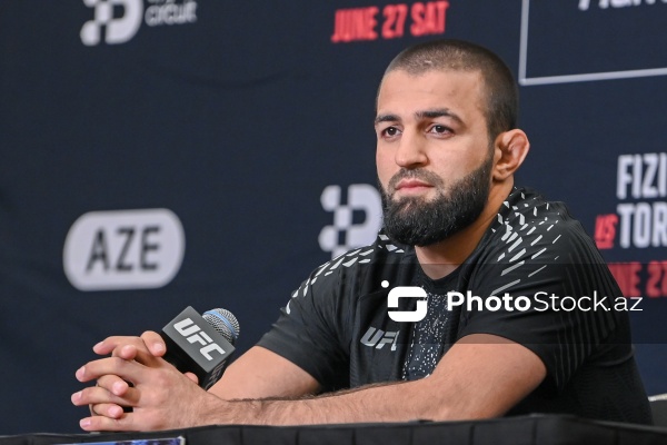 UFC iştirakçılarının Bakıda baş tutan mətbuat konfransı