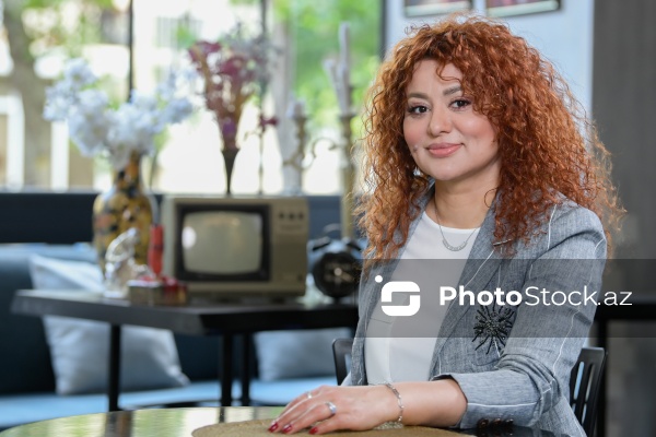 Əməkdar artist Vəfa Zeynalova