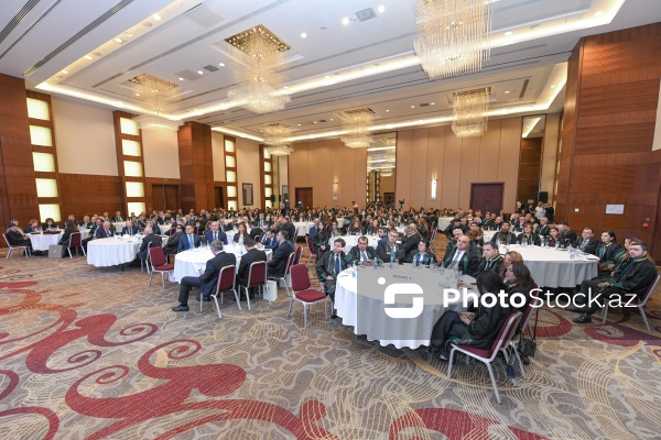 "Vəkil Günü" peşə bayramı münasibətilə keçirilən andiçmə və təltifolunma mərasimi