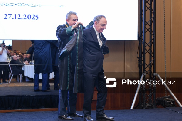 "Vəkil Günü" peşə bayramı münasibətilə keçirilən andiçmə və təltifolunma mərasimi