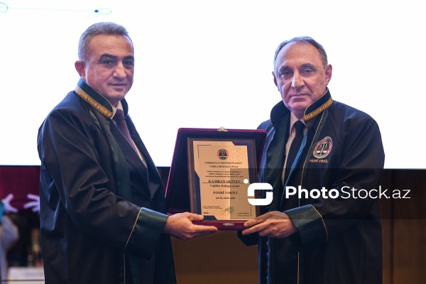 "Vəkil Günü" peşə bayramı münasibətilə keçirilən andiçmə və təltifolunma mərasimi