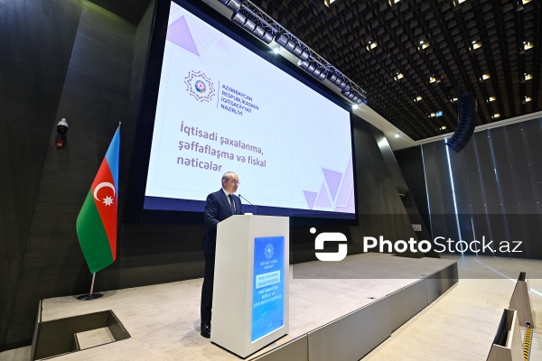 "Vergi sistemində gələcəyə baxış: yeni idarəetmə modeli və data əsaslı qərarlar" forumu