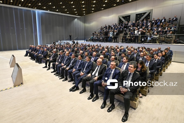 "Vergi sistemində gələcəyə baxış: yeni idarəetmə modeli və data əsaslı qərarlar" forumu